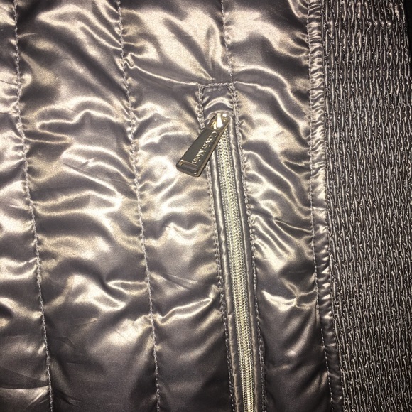 Calvin Klein down performance puffer vest - Picture 5 of 8